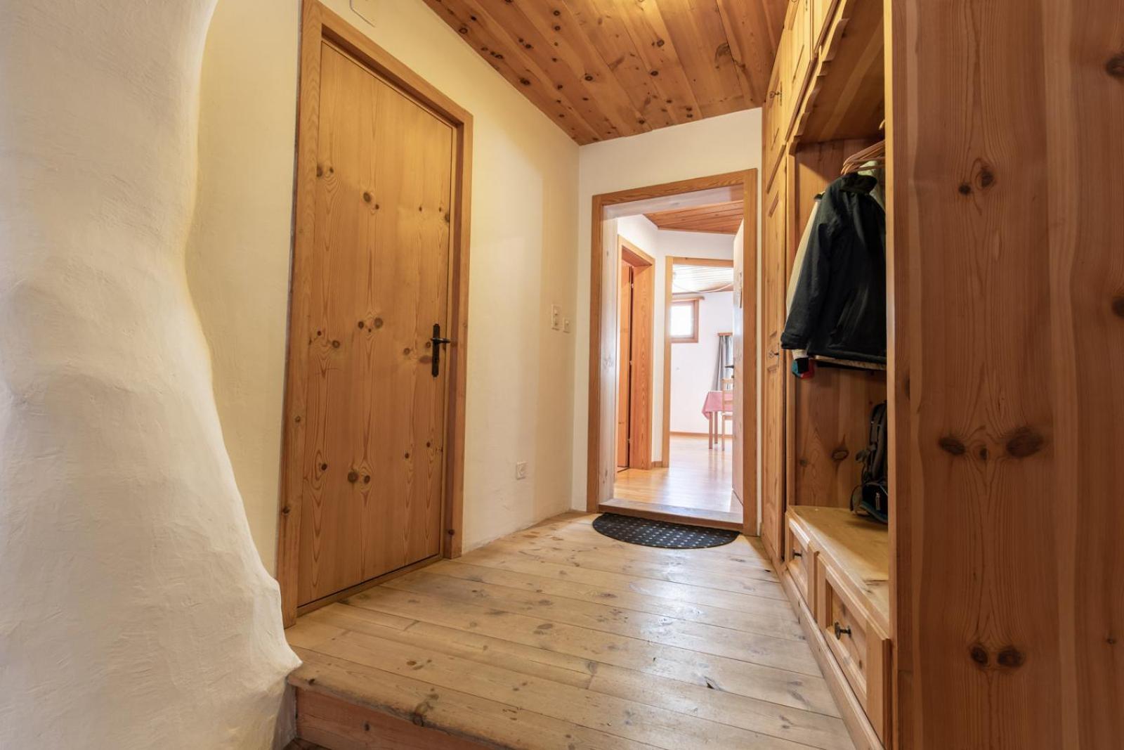 Ferienwohnung Chasa Curasch Scuol Exterior foto